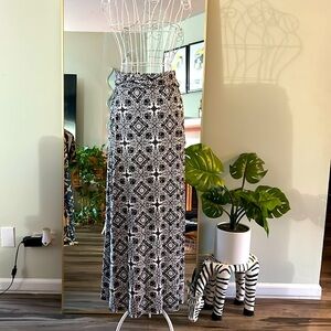 Artisan Ny Black and White Maxi Skirt